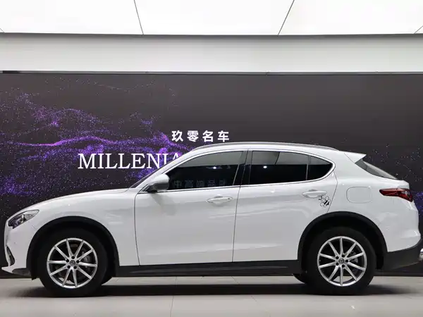 Alfa Romeo Stelvio 2019
