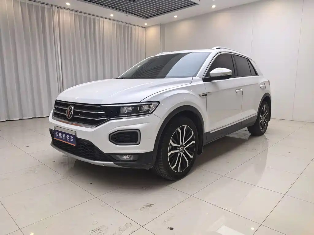 Volkswagen T-Roc 2022 — фото 1