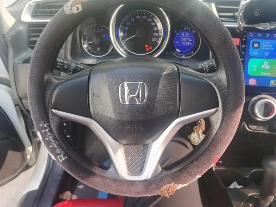 Honda Fit 2015 — фото 15