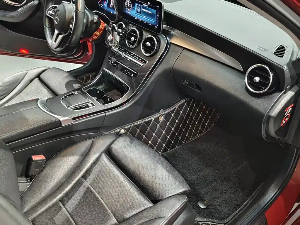 Mercedes-Benz C-Class 2019 — фото 10