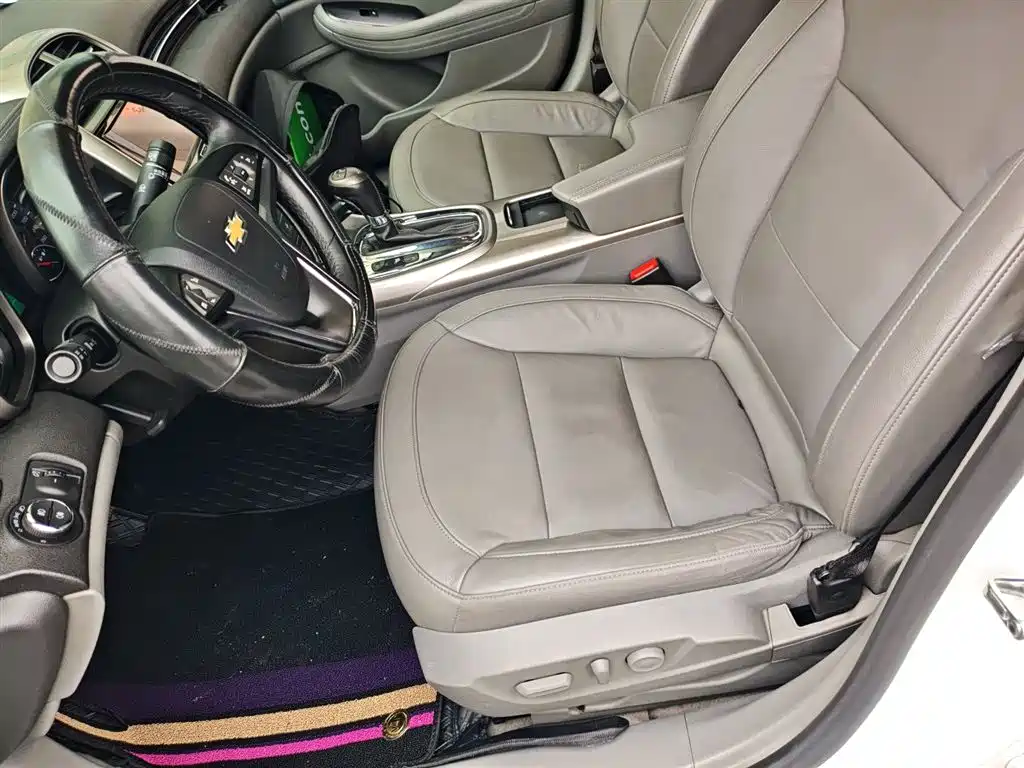 Chevrolet Malibu 2015 — фото 15