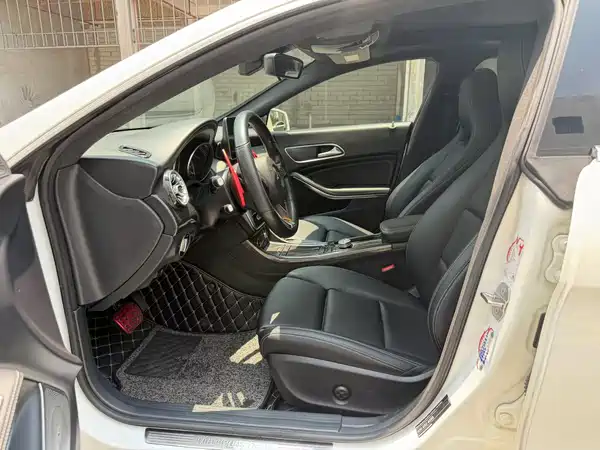 Mercedes-Benz CLA 2019