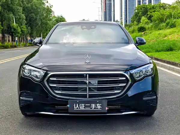 Mercedes-Benz E-Class 2025