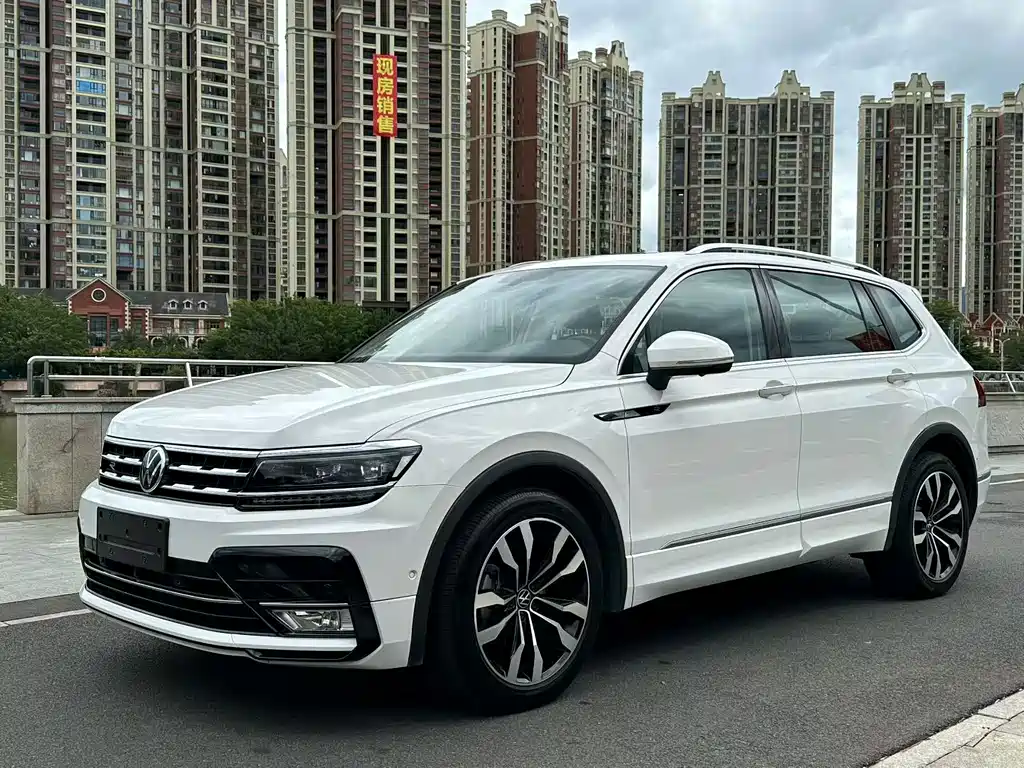 Volkswagen Tiguan L 2021