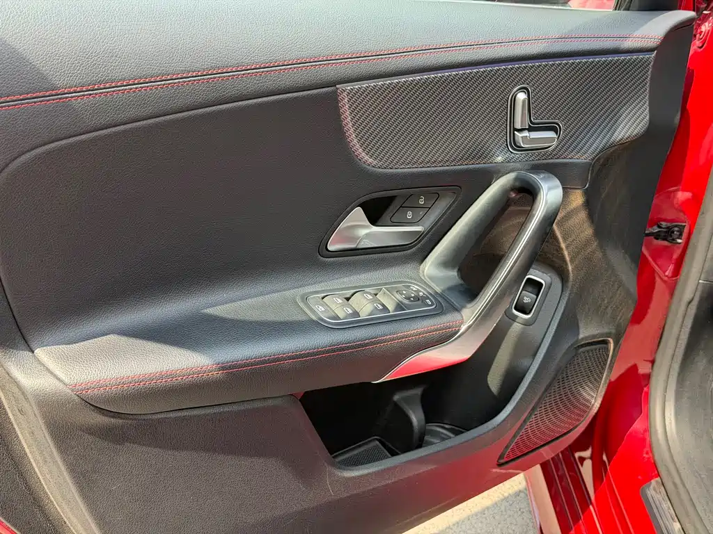 Mercedes-Benz A-Class 2023 — фото 11