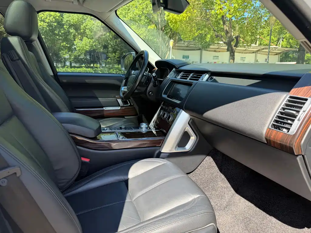 Land Rover Range Rover 2018 — фото 19