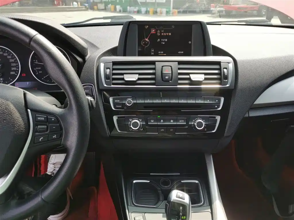 BMW 1 Series 2015 — фото 9