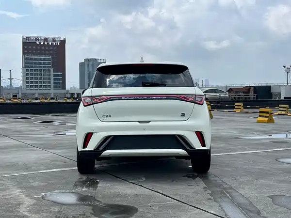 BYD Dolphin 2023