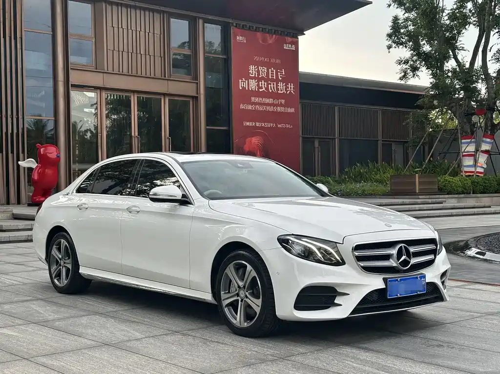 Mercedes-Benz E-Class 2017 — фото 3