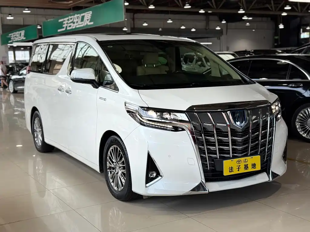 Toyota Alphard 2020 — фото 2