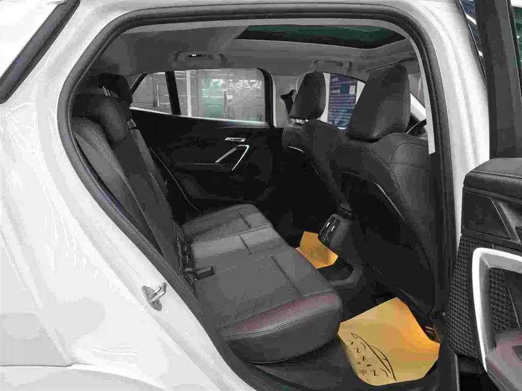 BMW X2 2025 — фото 12