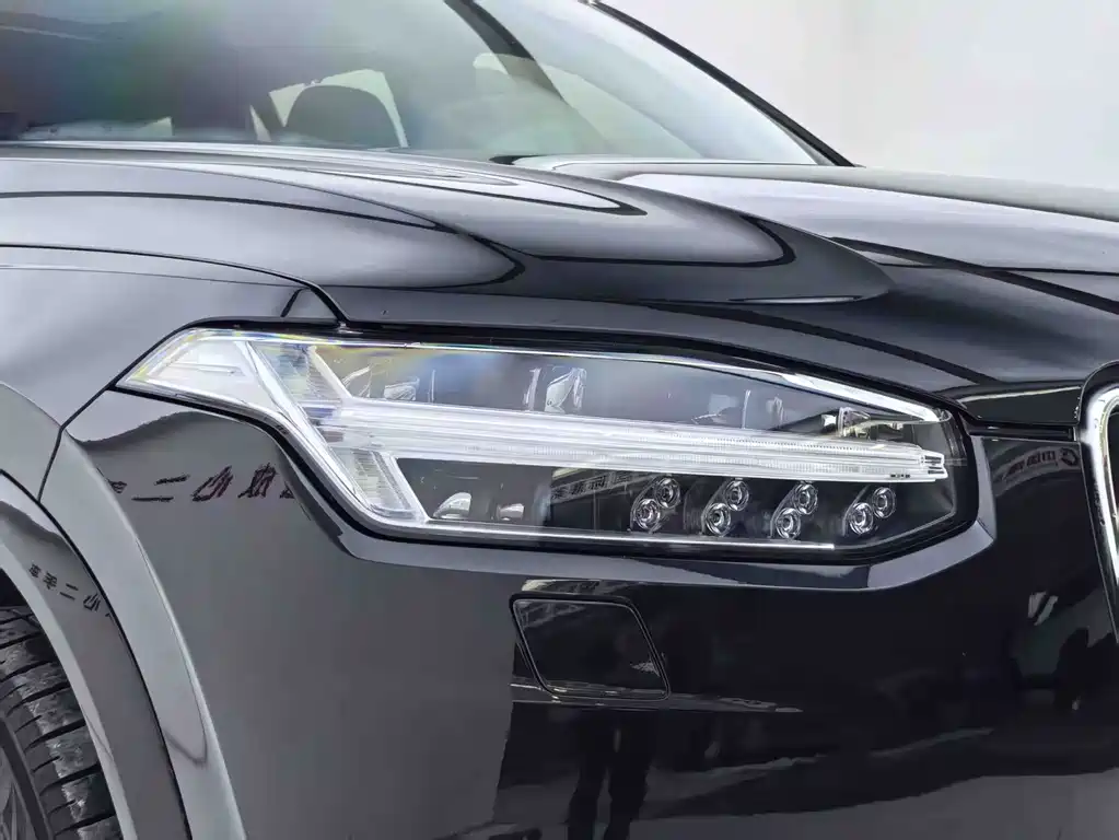 Volvo XC90 2020 — фото 4