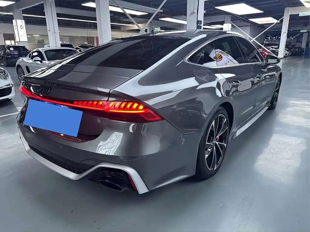 Audi A7 2021 — фото 18