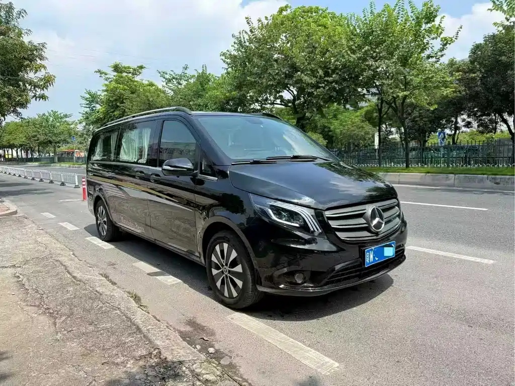 Mercedes-Benz Vito 2022 — фото 2