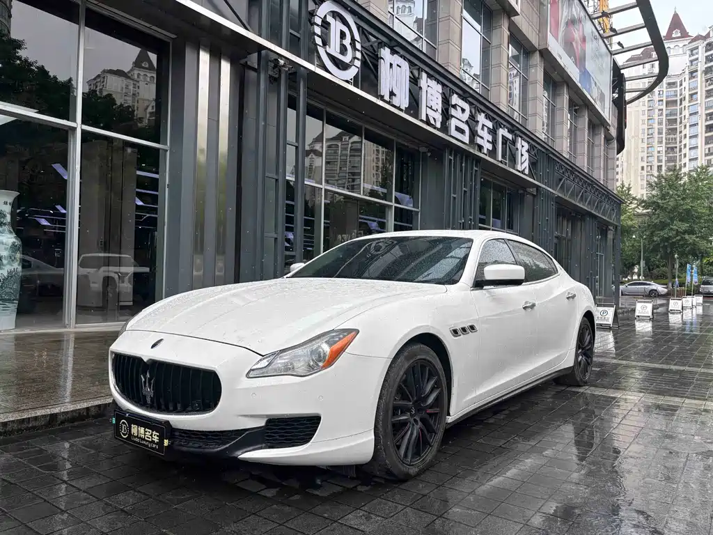 Maserati Quattroporte 2015 — фото 1