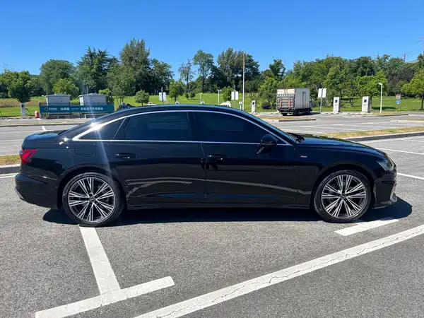 Audi A6L 2024
