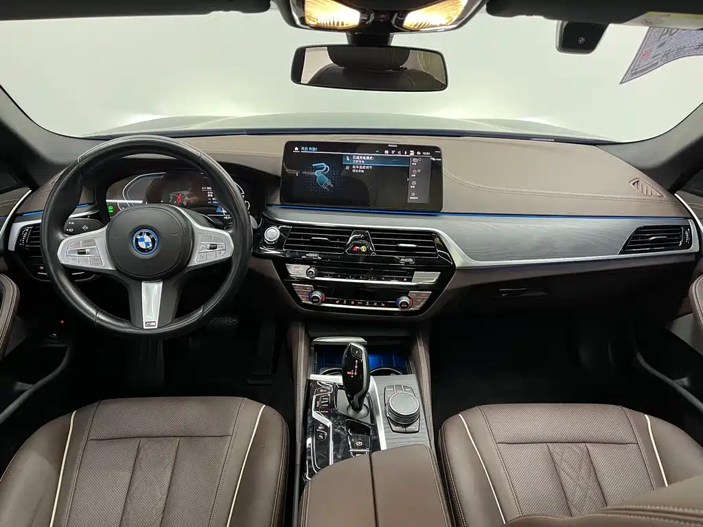 BMW 5 Series New Energy 2023 — фото 7