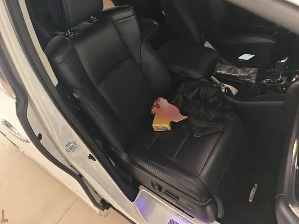 Toyota Vellfire 2022 — фото 25
