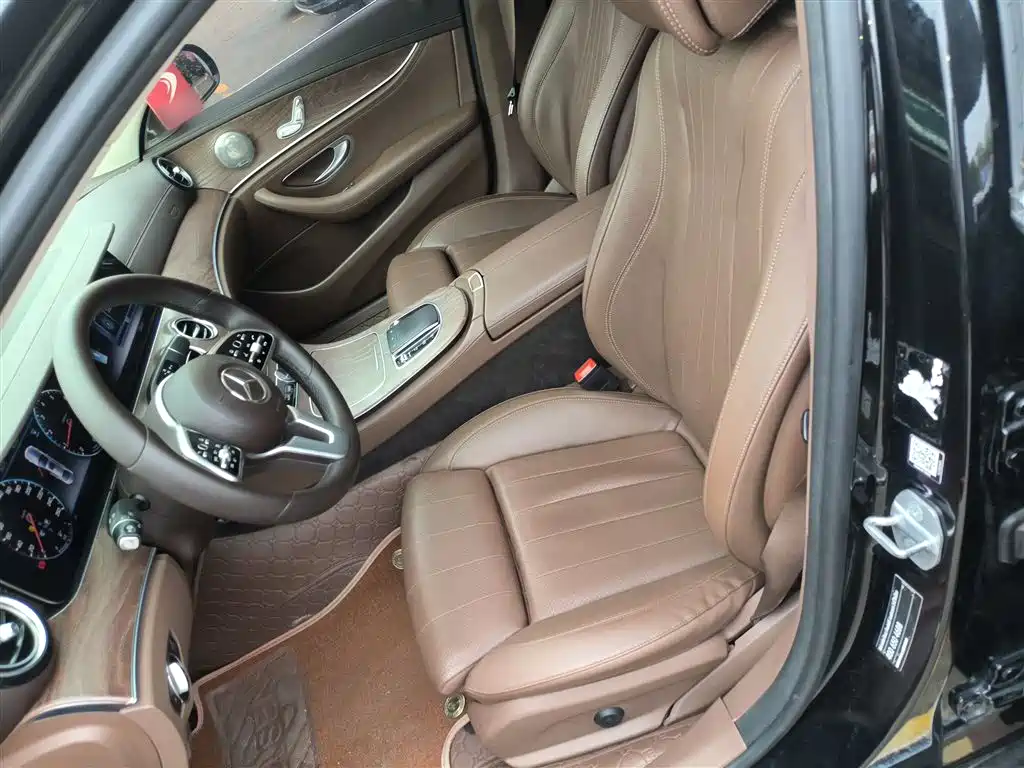 Mercedes-Benz E-Class 2020 — фото 14