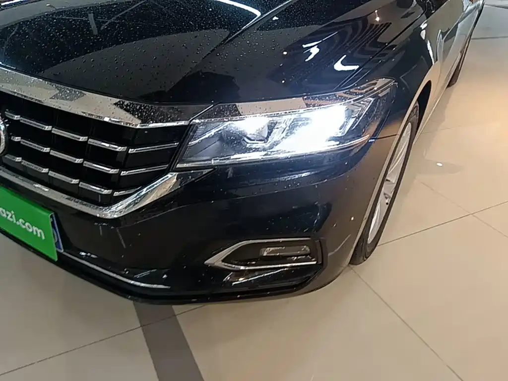 Volkswagen Passat 2019 — фото 24