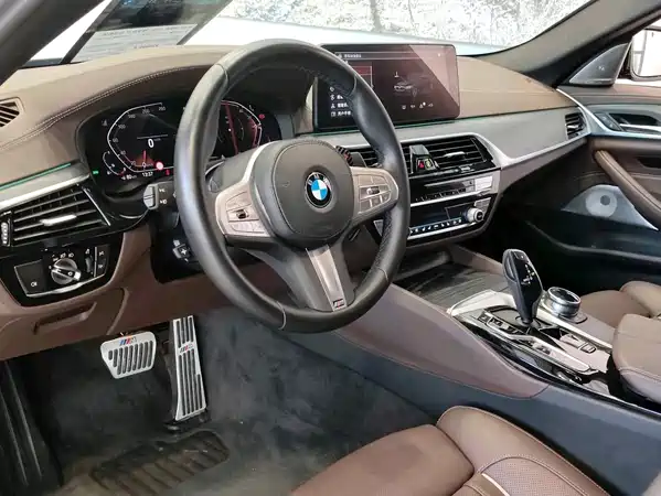 BMW 5 Series 2023