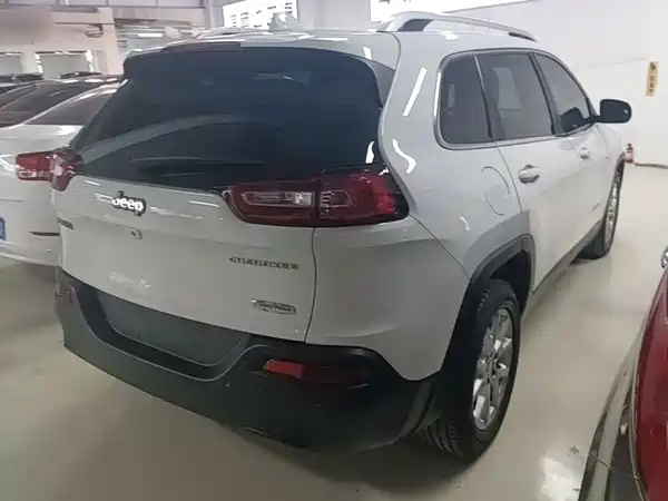 Jeep Cherokee 2017