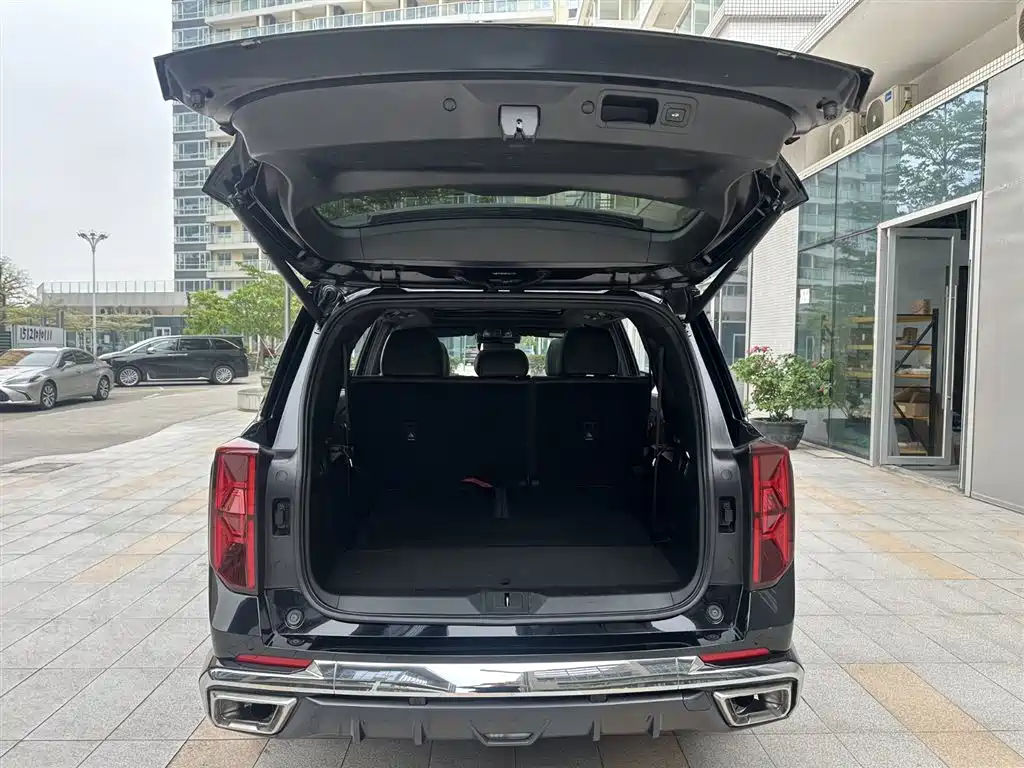 GAC Motor Trumpchi GS8 2022 — фото 15