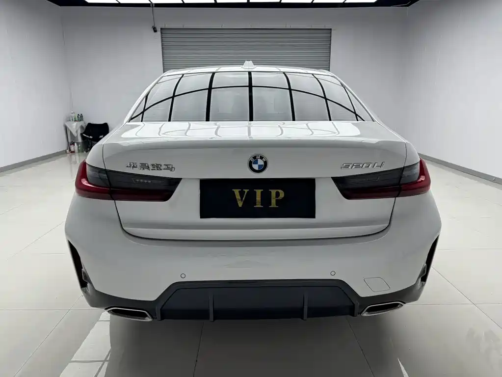 BMW 3 Series 2023