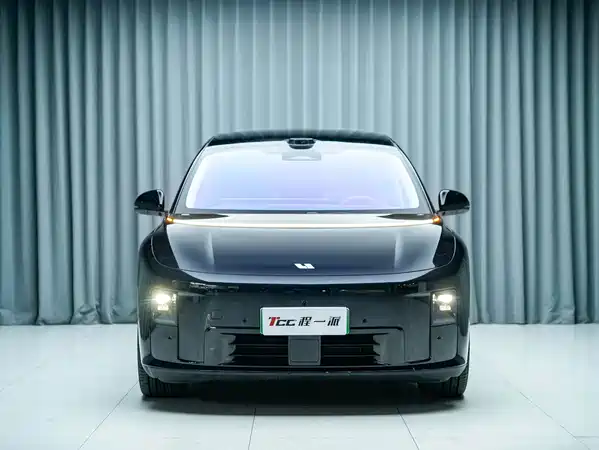 Li Auto i8 2026