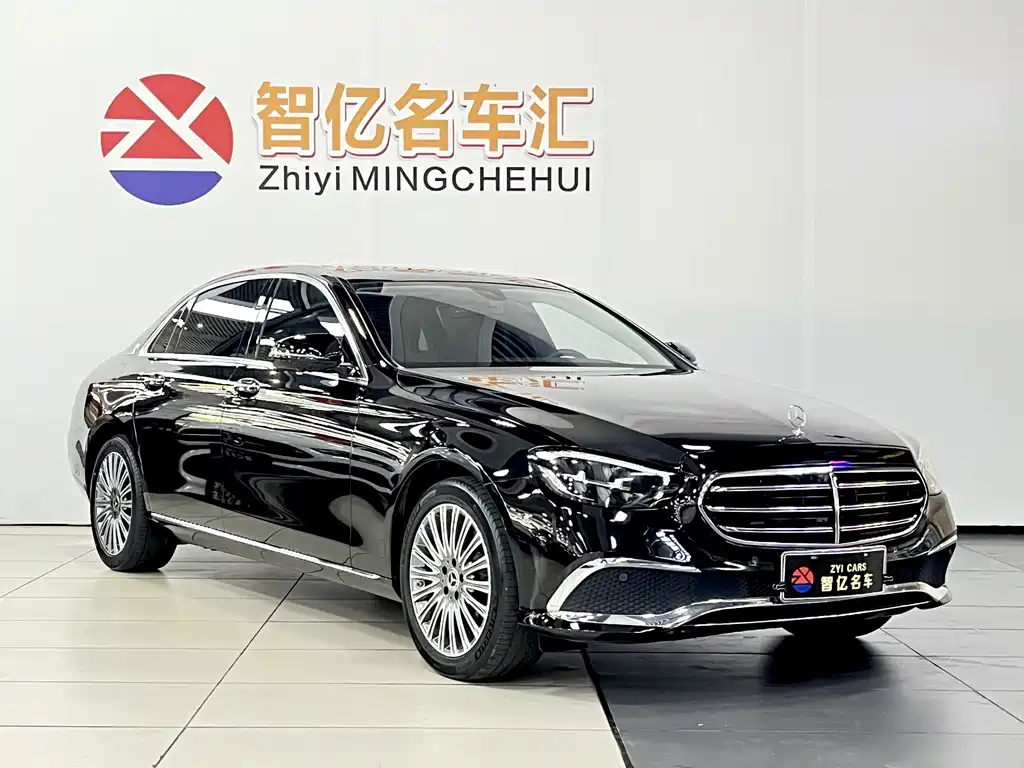 Mercedes-Benz E-Class 2022 — фото 4