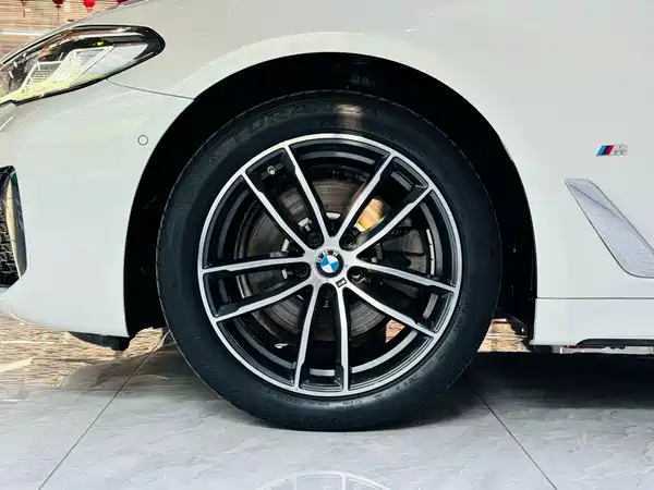 BMW 5 Series 2024
