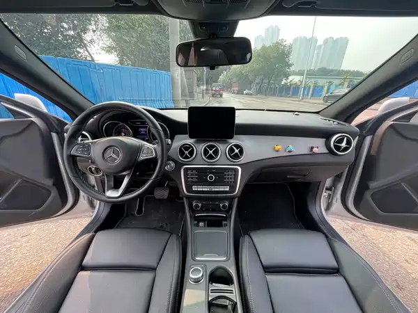Mercedes-Benz CLA 2018