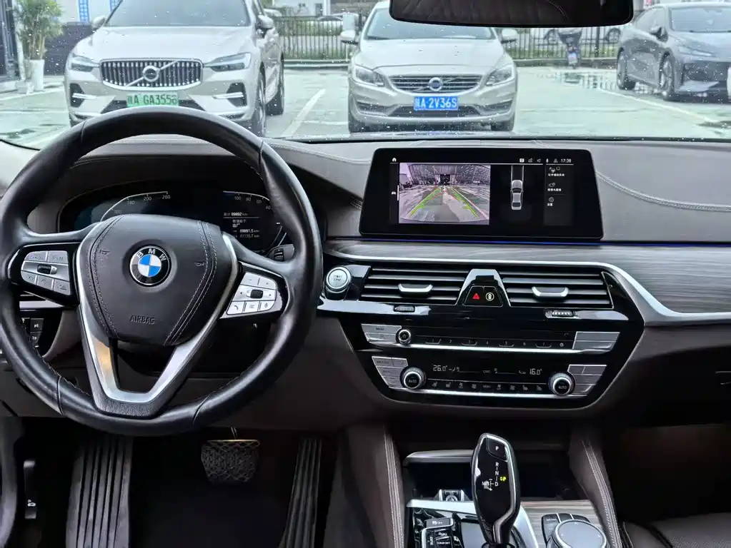 BMW 5 Series New Energy 2020 — фото 4