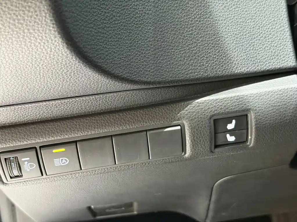Toyota Corolla 2022 — фото 17