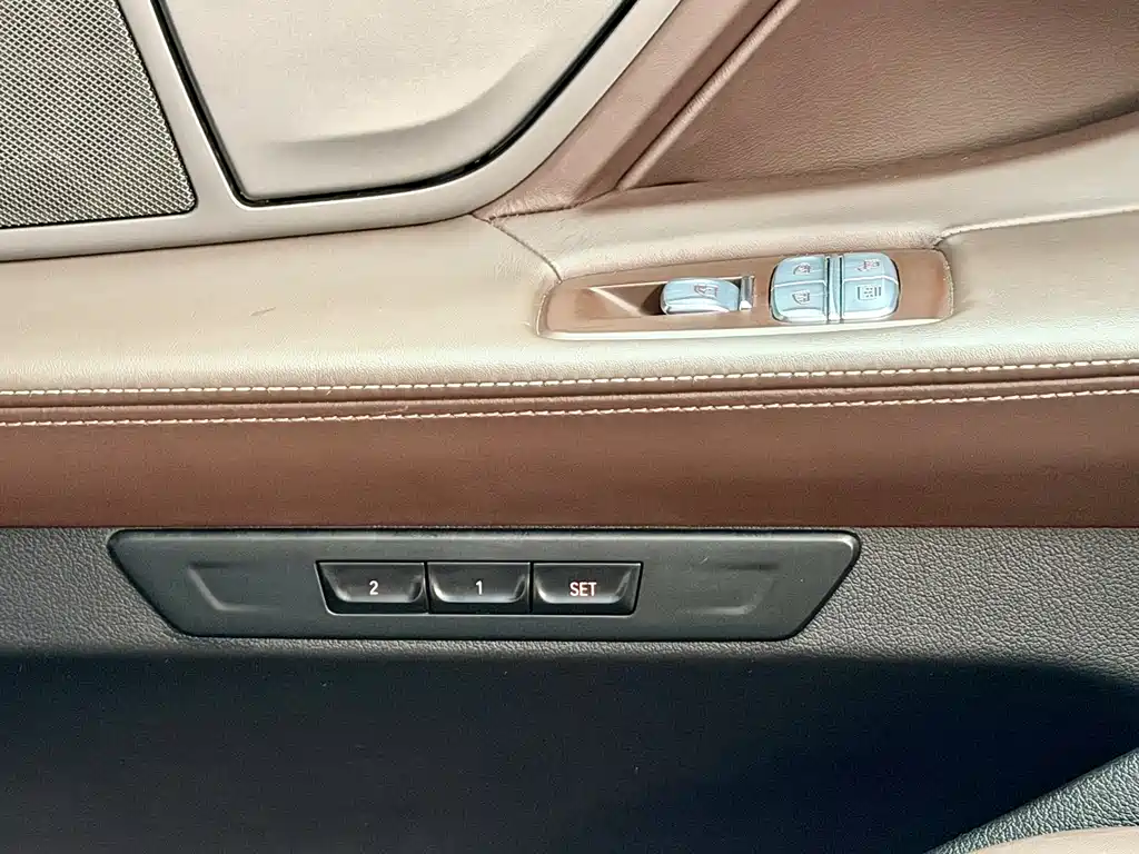 BMW 7 Series 2020 — фото 20