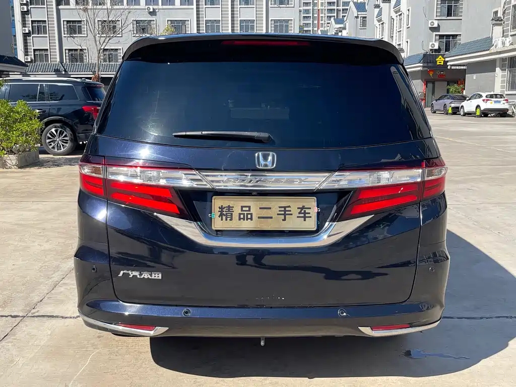 Honda Odyssey 2017 — фото 6