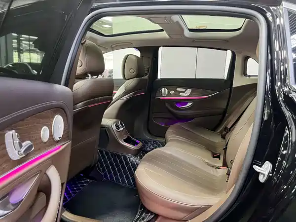 Mercedes-Benz E-Class 2023