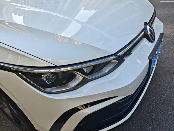 Volkswagen Golf 2021