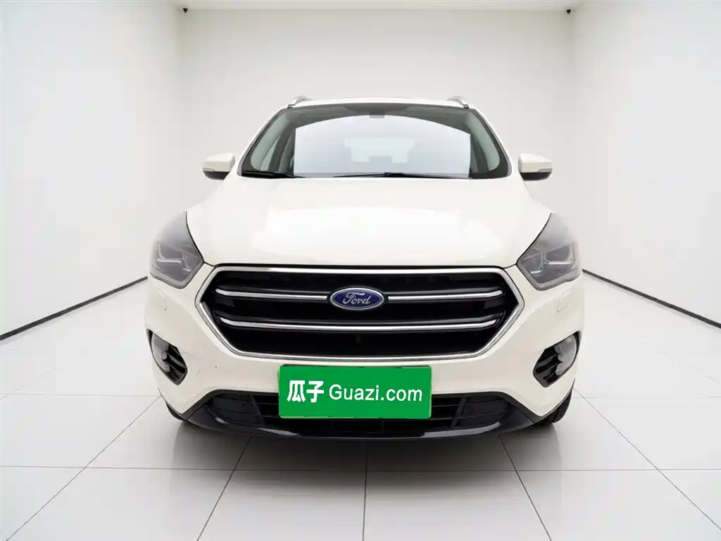 Ford Kuga 2017 — фото 24