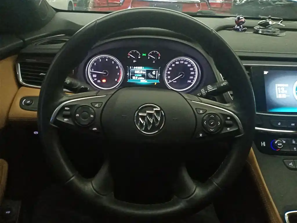 Buick LaCrosse 2018 — фото 11
