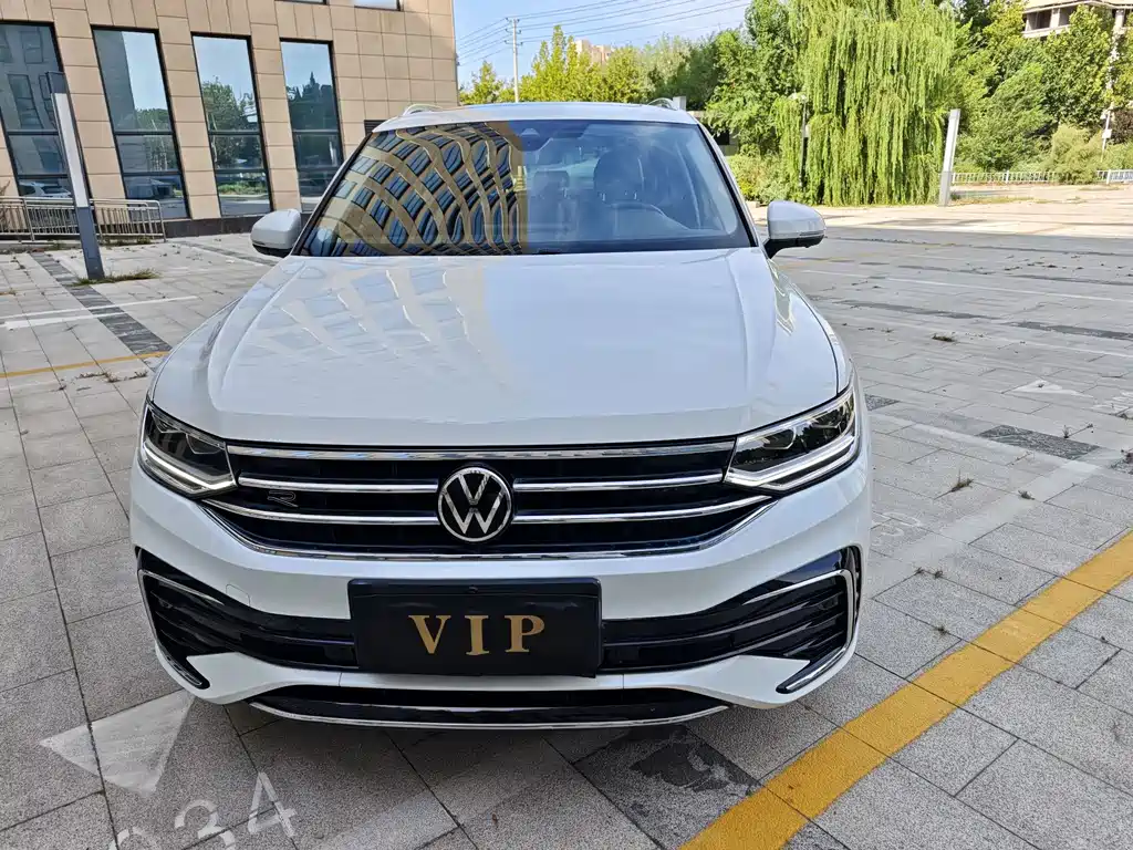Volkswagen Tiguan L 2023