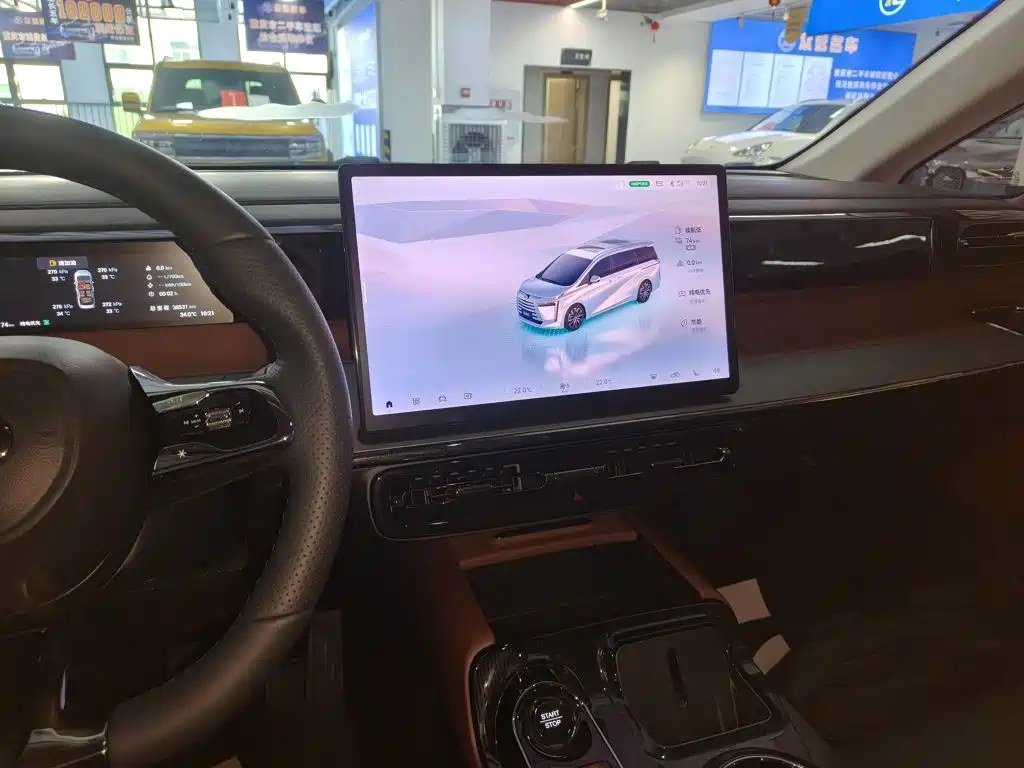 GAC Trumpchi E8 PHEV 2025 — фото 13