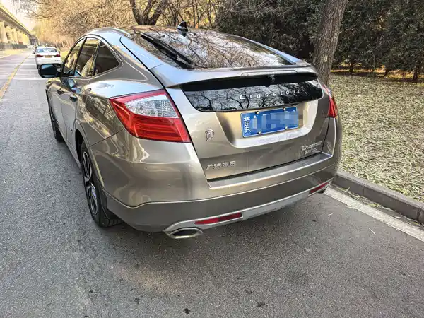Honda Crosstour 2016