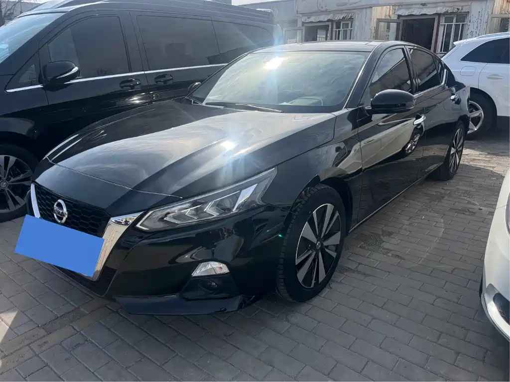 Nissan Teana 2022