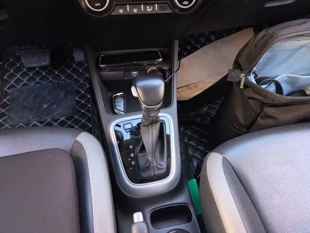 Kia KX1 2020 — фото 14