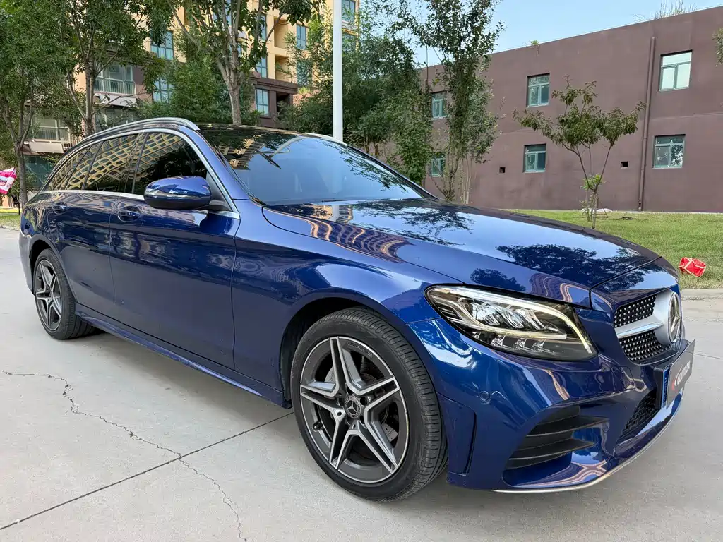 Mercedes-Benz C-Class 2020
