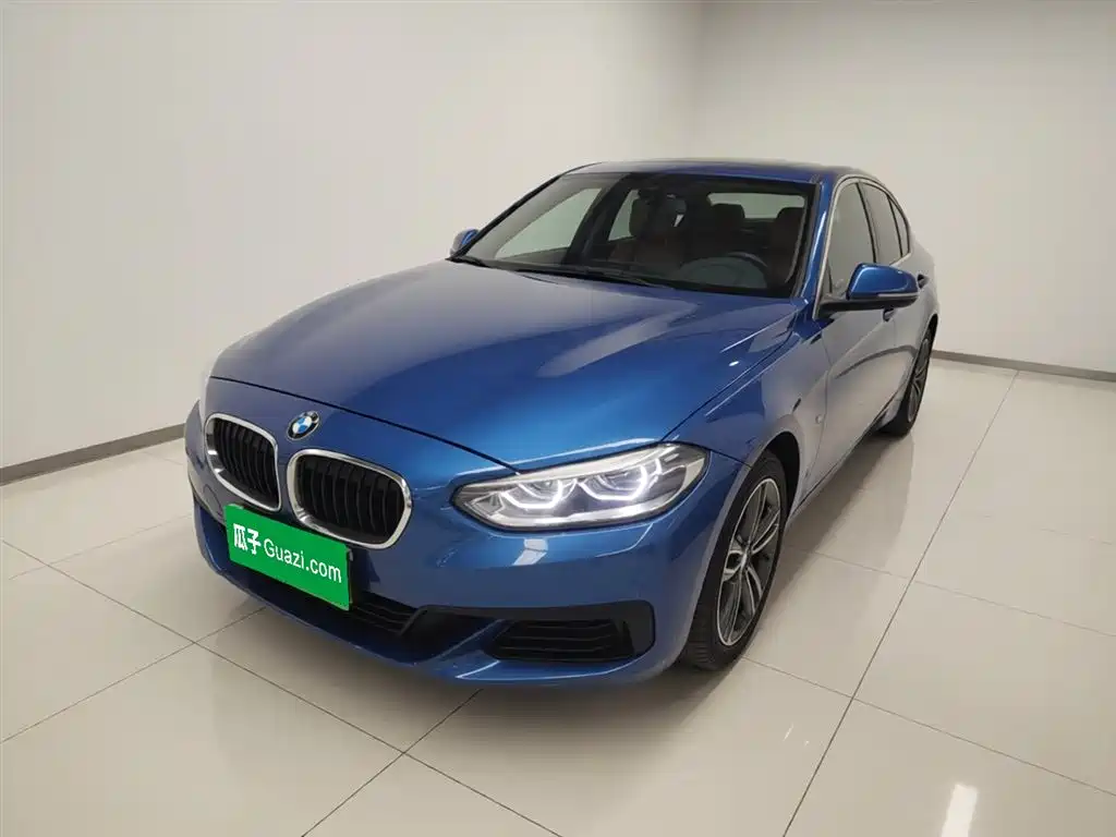 BMW 1 Series 2020 — фото 1