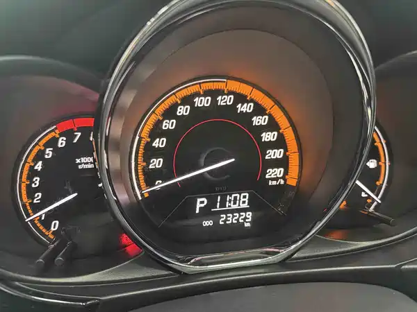 Toyota Yaris L 2022