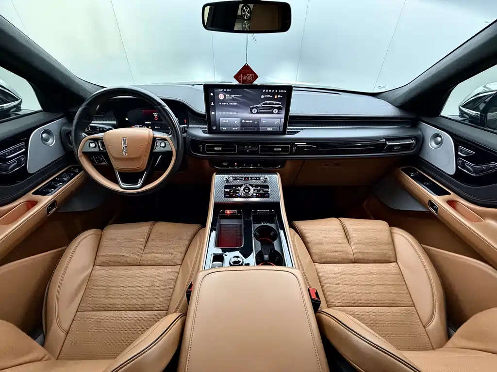 Lincoln Aviator 2020 — фото 17