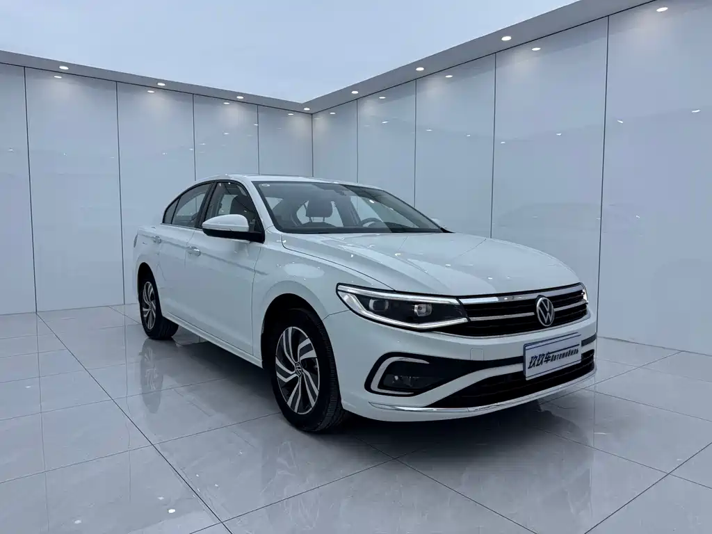 Volkswagen Bora 2023